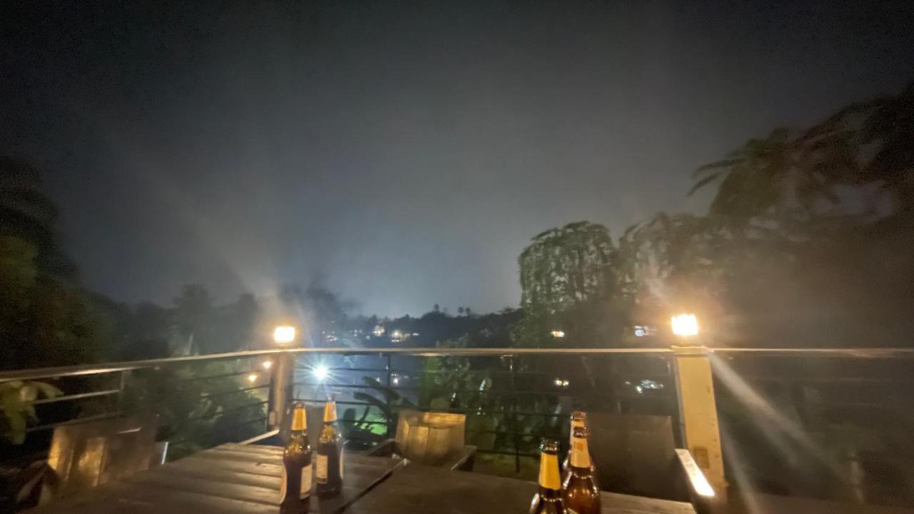 Meet Sunset Hostel Luangprabang Bagian luar foto