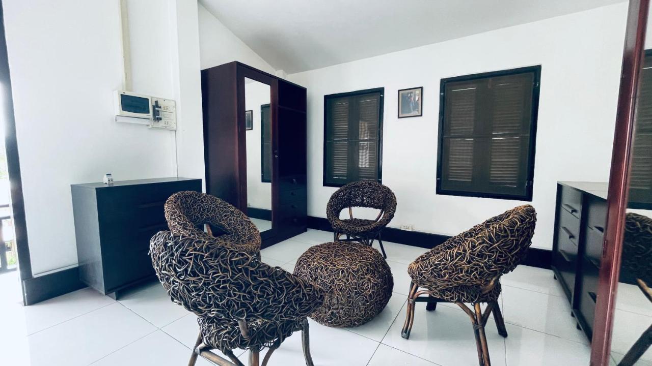 Meet Sunset Hostel Luangprabang Bagian luar foto